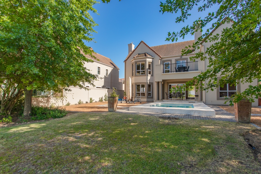 To Let 4 Bedroom Property for Rent in Boschenmeer Golf Country Estate Western Cape